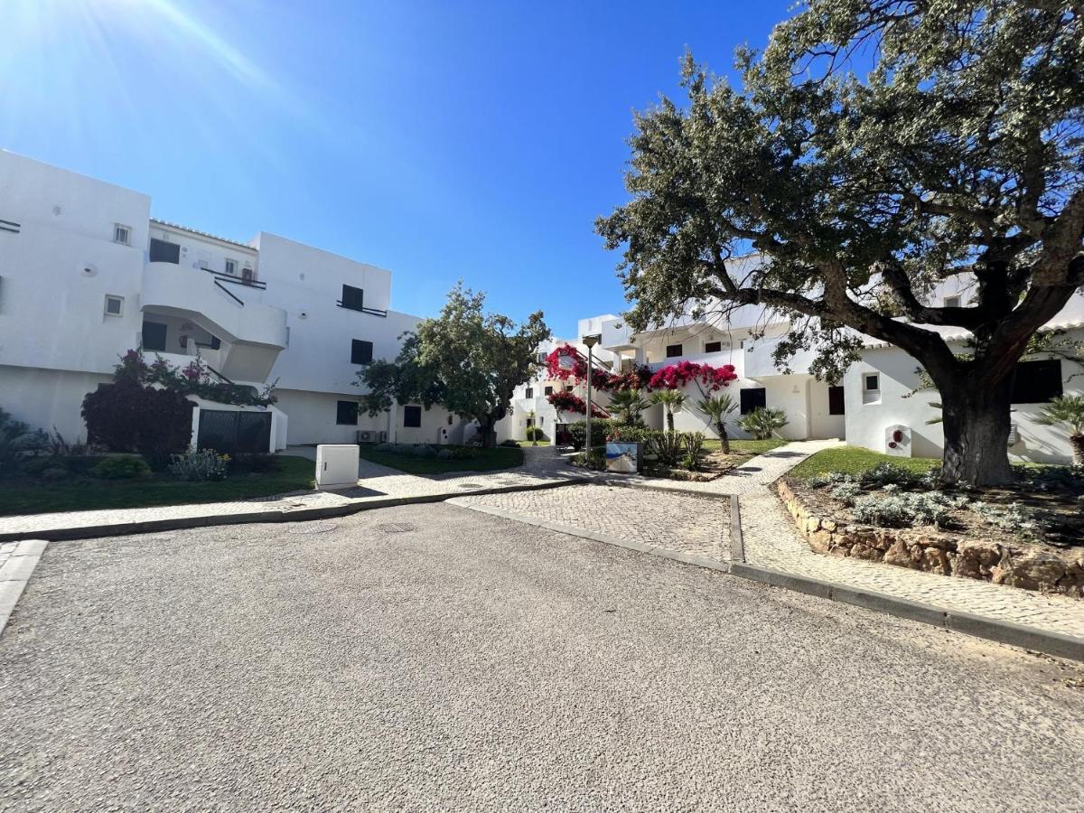 Albufeira Balaia Golf Vilage 2 With Pool By Homing Exterior foto